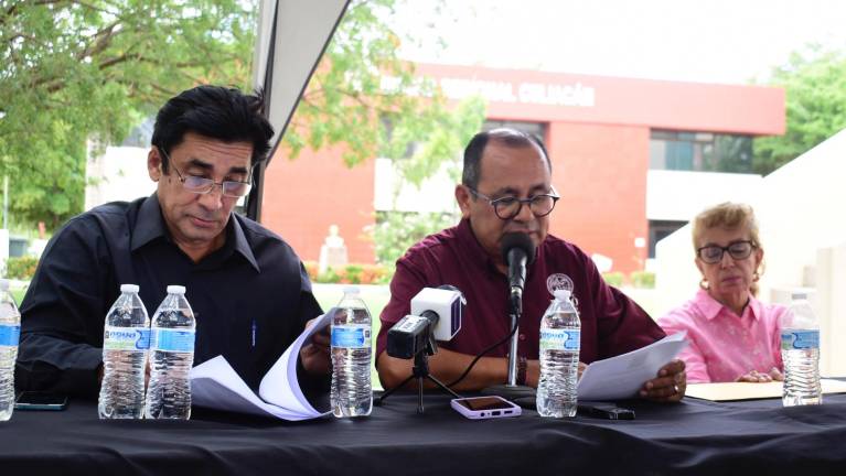 Docentes de la Universidad Autónoma de Occidente hablaron sobre la situación de la UAdeO en cuanto al rector.