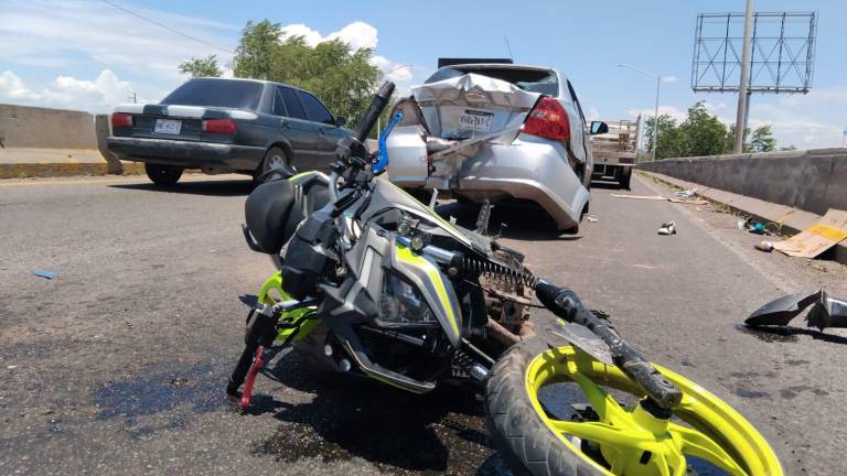 El accidente fue en el libramiento Benito Juárez, La Costerita, al mediodía de este domingo.