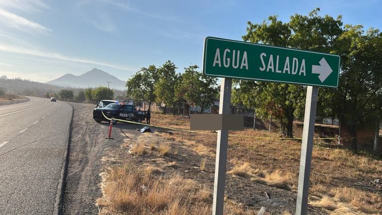 Localizan a hombre asesinado a balazos en la entrada al poblado Agua Salada, en Mocorito