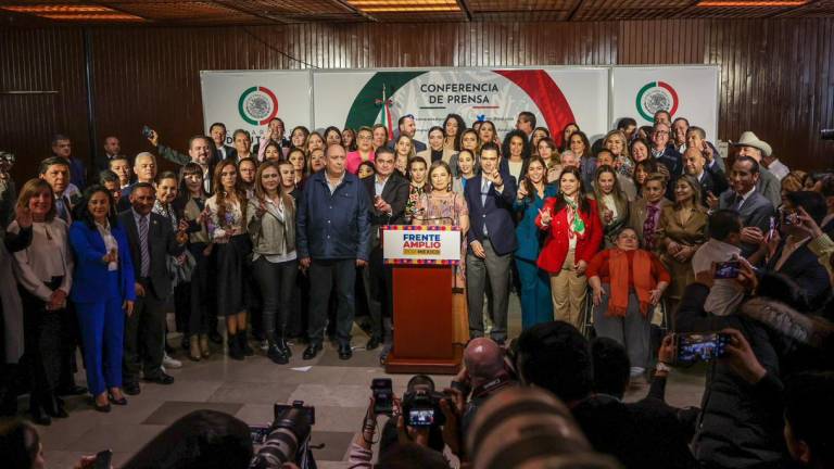 Conferencia de prensa de Xóchitl Gálvez desde la Cámara de Diputados.