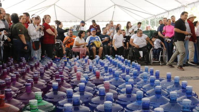 Arranca Aquatón, la colecta de DIF Sinaloa que reúne agua potable para comunidades con sequía