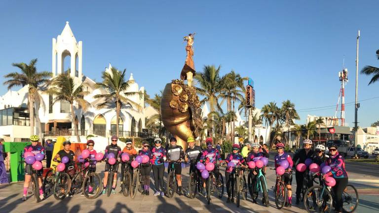 Celebran rodada con motivo del Día de la Mujer