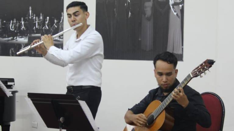 El recital con obras para flauta, flauta y piano y flauta y guitarra transitó por canciones de Disney, el tango argentino y piezas del repertorio clásico.