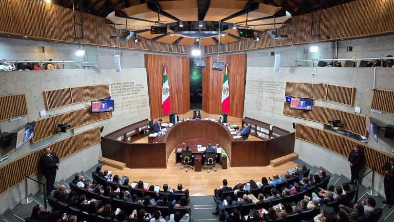 Sesión del Tribunal Electoral que validó la mayoría calificada para Morena y partidos aliados.