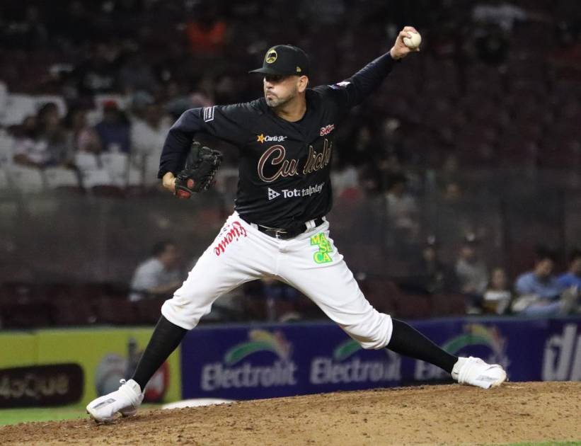 Oliver Pérez se queda con los Diamondbacks de Arizona