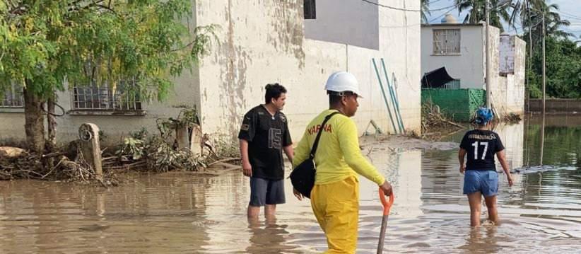 $!Marina suma 32 toneladas de insumos para llevar comida caliente a la población de Acapulco