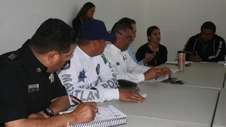 El Imdem realiza la reunión con los organismos de seguridad del puerto.