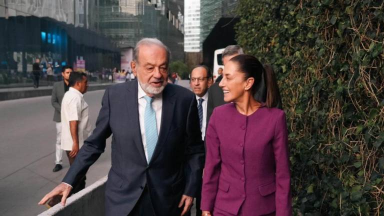 La virtual Presidenta electa de México, Claudia Sheinbaum Pardo, y el empresario Carlos Slim Helú.