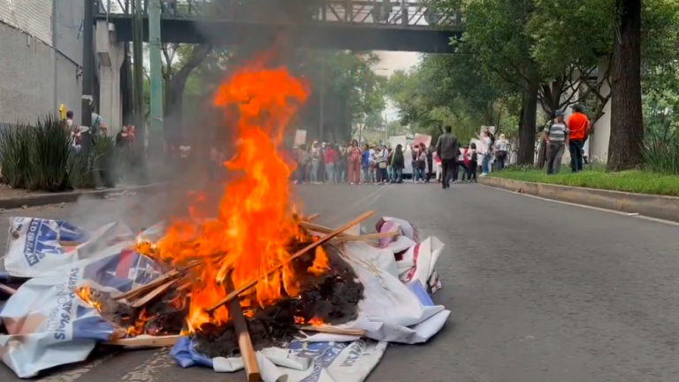 Los maestros sindicalizados exigen la derogación de la Reforma Educativa.