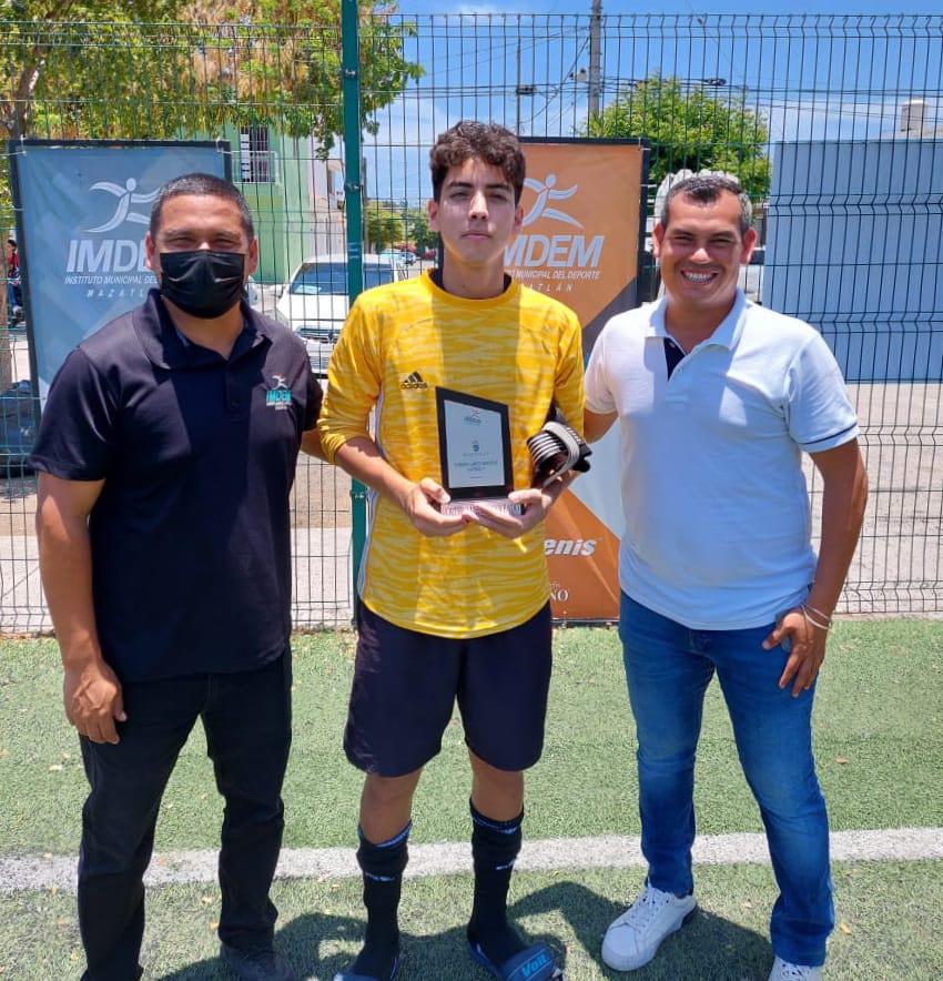 $!Reconocen a lo mejor del Torneo de Futbol Siete Juvenil de Mazatlán