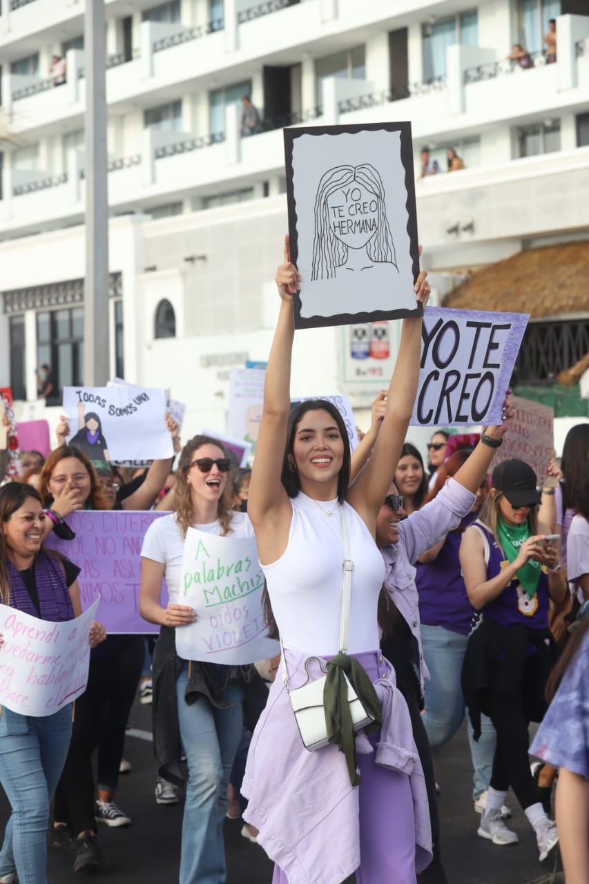 $!En la marcha 8M recuerdan con pase de lista y minuto de ruido a las que ya no pueden alzar la voz