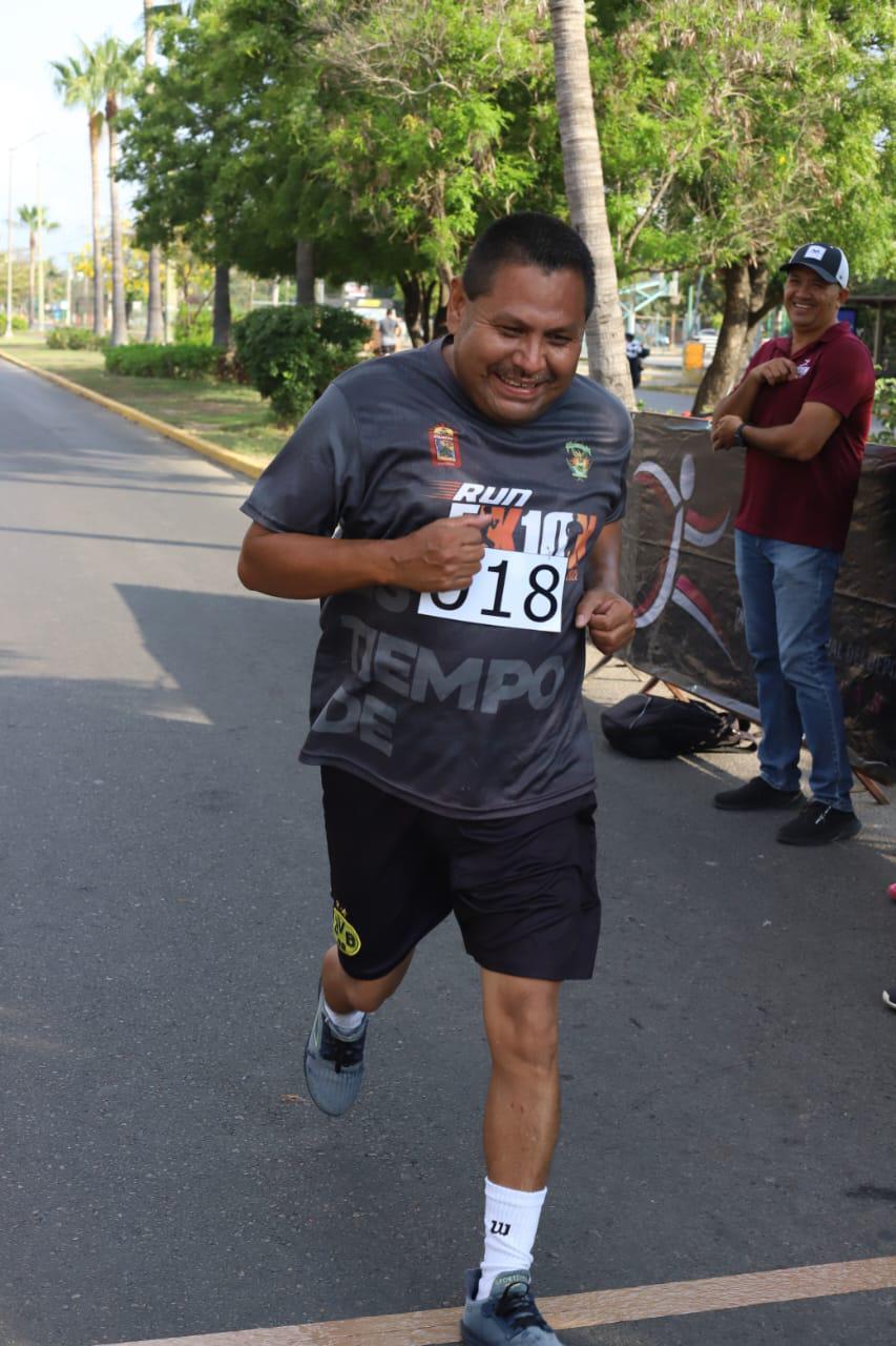 $!Festejan comunicadores Día de la Libertad de Expresión haciendo deporte