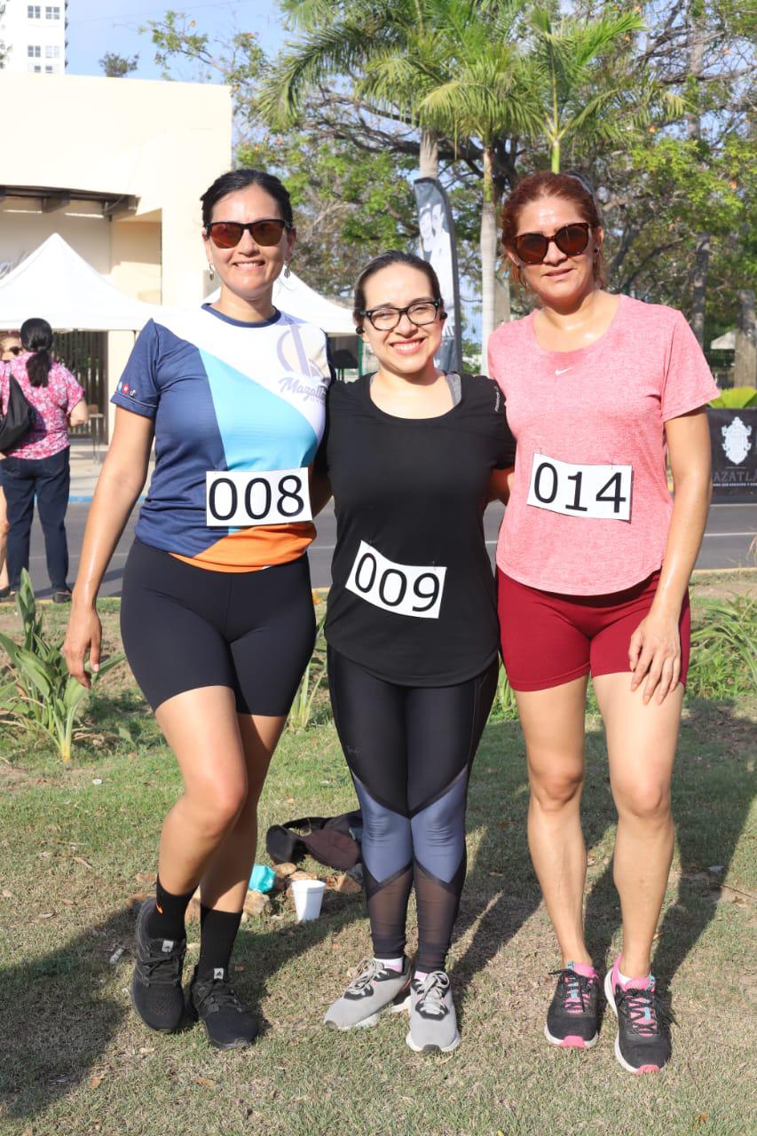 $!Festejan comunicadores Día de la Libertad de Expresión haciendo deporte