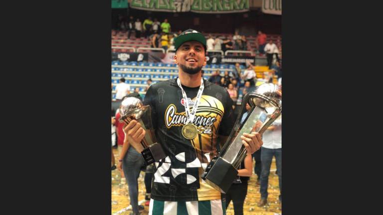 Sinaloense Miguel Martínez conquista campeonato LNBP