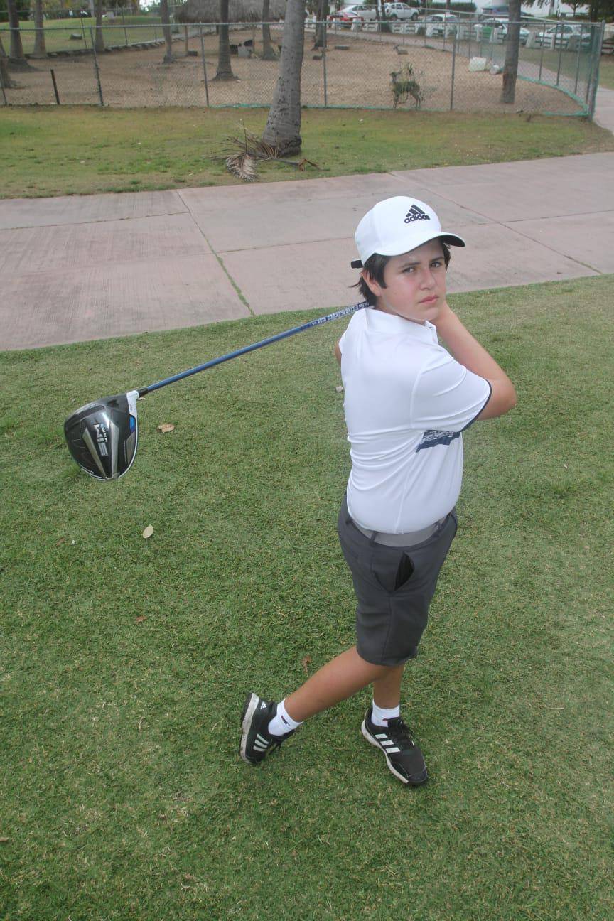 $!Santiago del Águila, gran golfista y estudiante; como hijo y amigo, excepcional