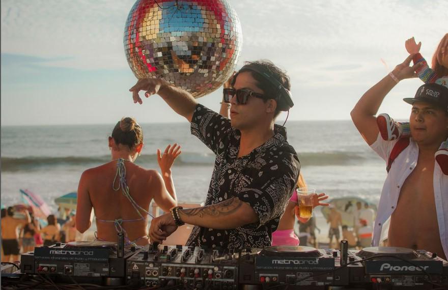 $!Listo el Sunset Paradise 2023, la fiesta electrónica de playa de Mazatlán