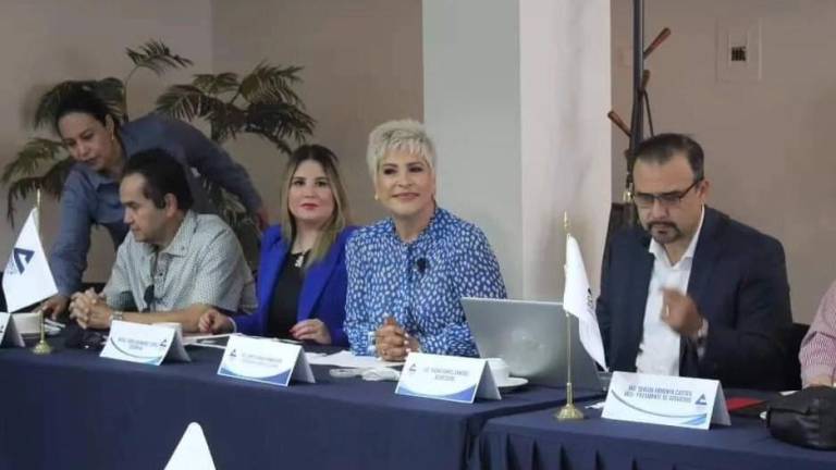 La carta fue respaldada por la representante de Canaco en Culiacán, María Guadalupe Zavala Yamaguchi.