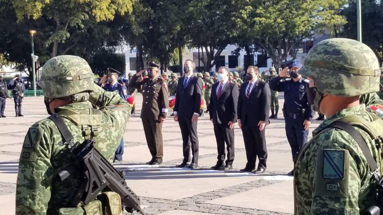 Conmemoran en Culiacán el 216 aniversario del natalicio de Benito Juárez