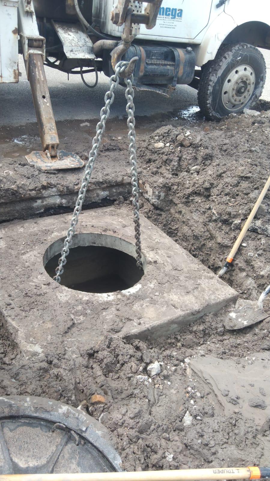 $!Construcción rompe tubería y deja sin agua a escuinapenses