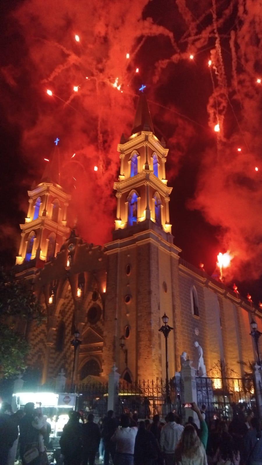 $!Festejan con mariachi a ‘La Morenita’ en Mazatlán