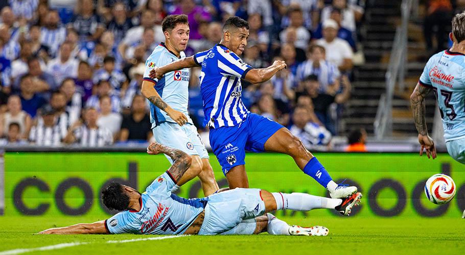 $!Golazo de Rotondi da la ventaja a Cruz Azul en semifinales