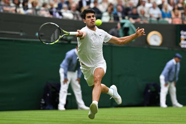 Alcaraz anula a un verdugo y sube una marcha en Wimbledon