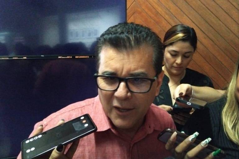 Dice el Alcalde de Mazatlán que hay rumores de supuestas extorsiones a turistas por parte de policías estatales