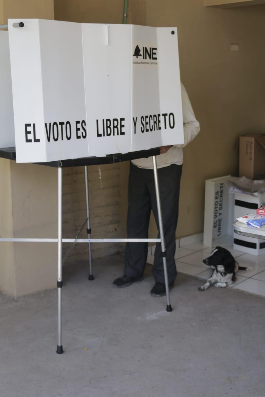 $!Fluyen de manera lenta elecciones en Costa Rica, Culiacán