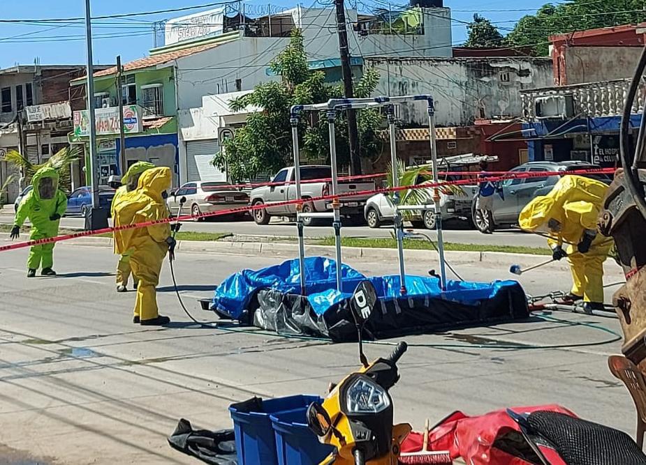 $!Mezclan solventes por error en negocio de Mazatlán y se activa alerta de intoxicación