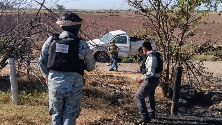 Matan a balazos a 2 hombres y una mujer cerca de San Blas, en Navolato