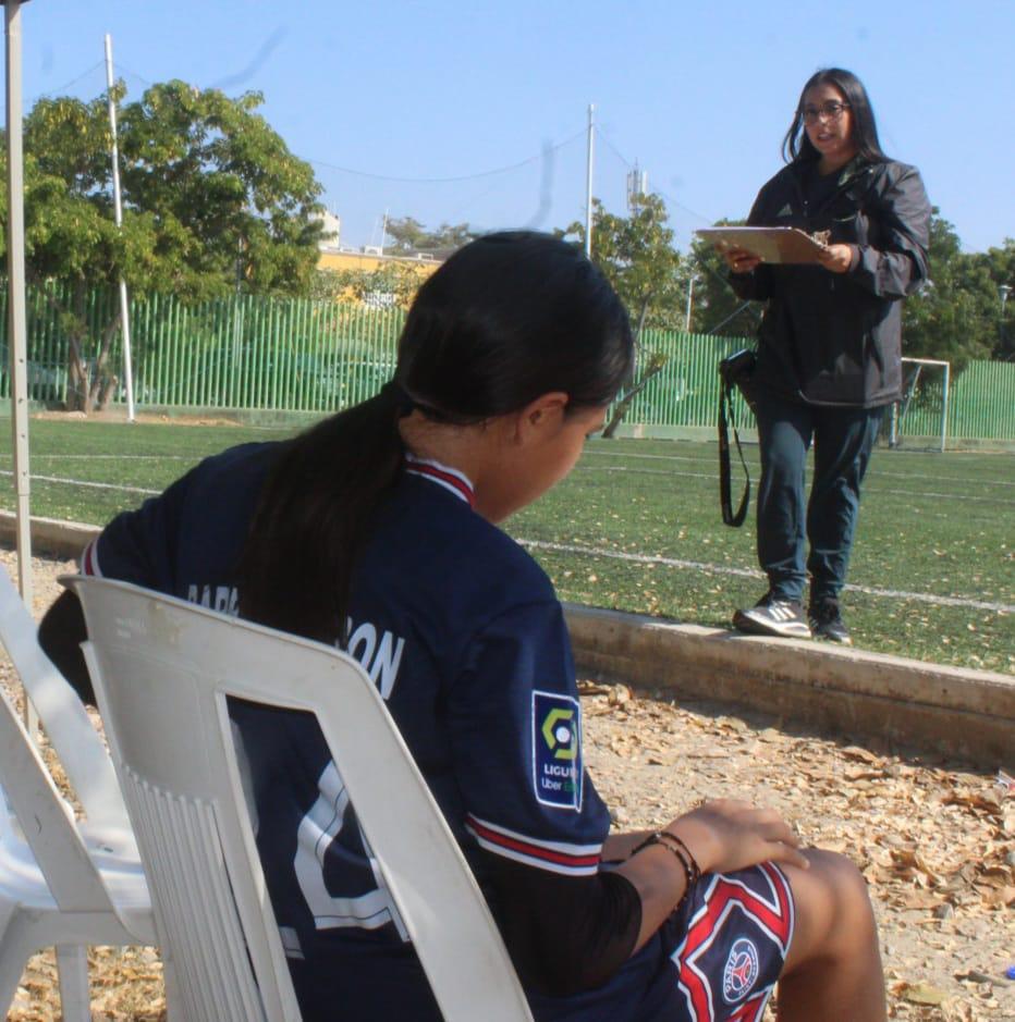 $!Futbolistas mazatlecas ponen a prueba su talento en la Academia Femenil FIFA-FMF