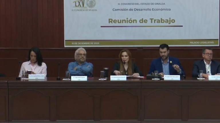 Desairan diputados de Morena y PAS reunión con empresarios locales