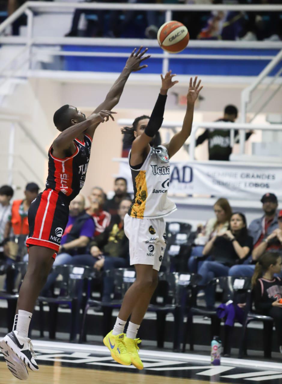 $!Venados Basketball da golpe de autoridad y vence al líder Zonkeys de Tijuana