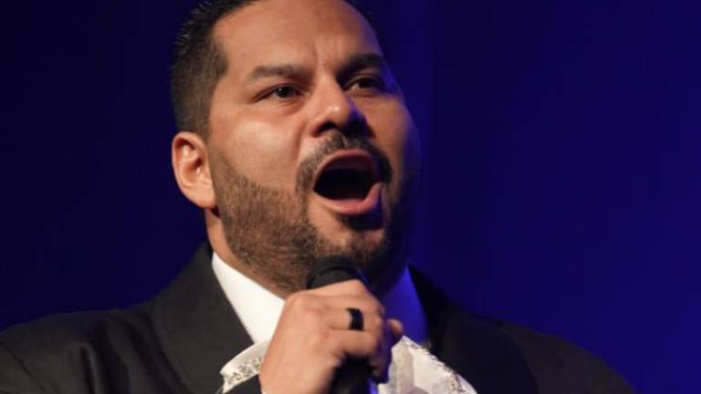 El tenor Carlos Osuna vuelve al teatro Ángela Peralta.