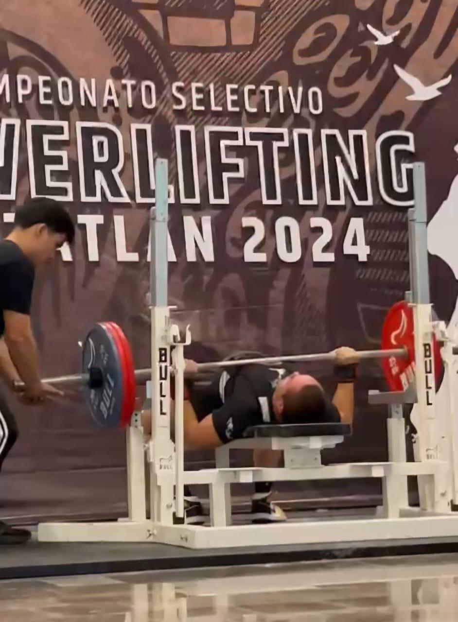 $!Impone mazatleco, José Luis Hernández, récord nacional en el Campeonato de Powerlifting Mazatlán 2024