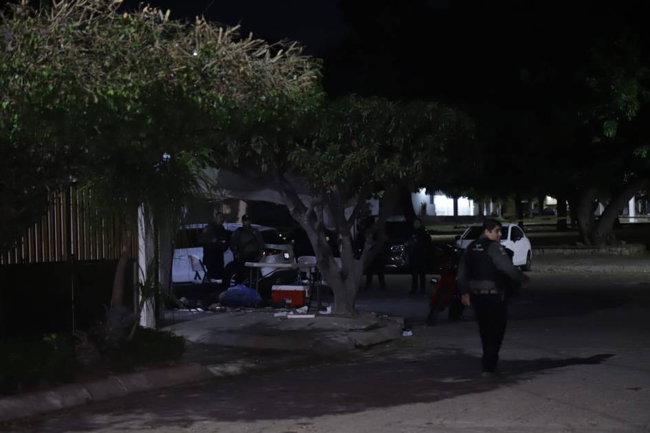 Dos Muertos Y Dos Heridos Deja Ataque A Balazos En Lomas De Mazatl N