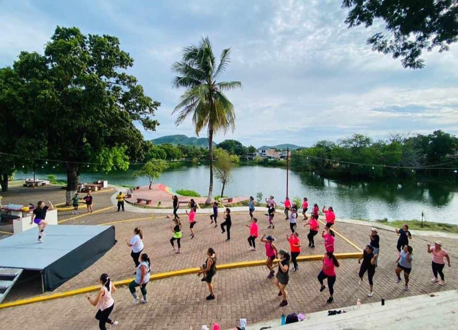 $!Con máster class de zumba inician festejos por aniversario de fundación de El Rosario