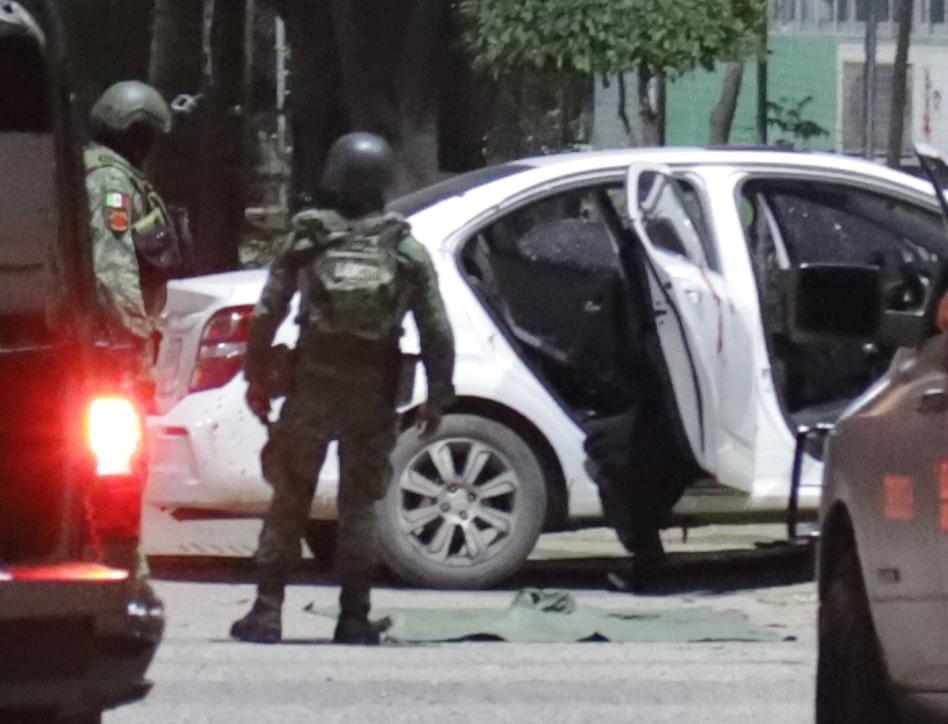 $!Militares repelen agresión de civiles armados en Las Mañanitas, en Mazatlán