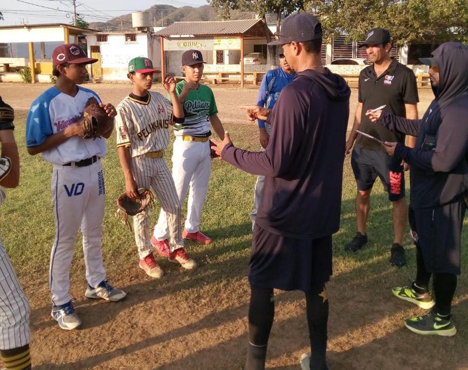 $!Academia del Pacífico Leones de Yucatán realiza visoría en Rosario