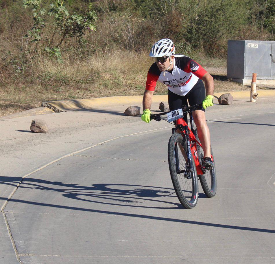 $!Participan más de 280 ciclistas en la primera fecha del Serial MTB Mazatlán 2023