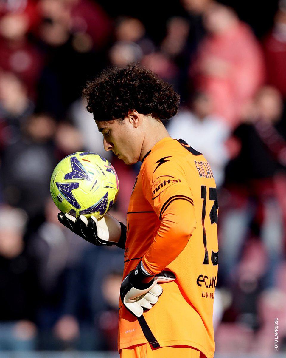 $!Ochoa evita goleada al Salernitana, pero caen ante Chucky y el Napoli