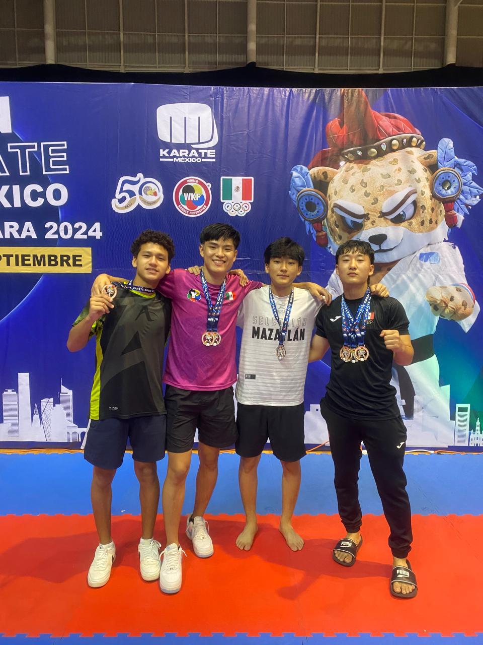 $!Regresan karatecas mazatlecos con nueve medallas del Open Guadalajara 2024