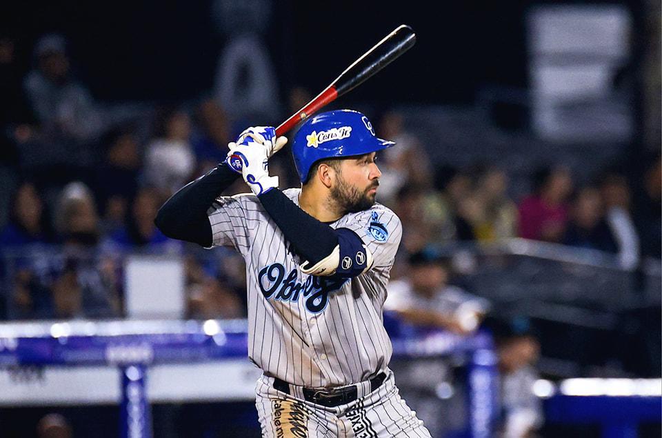 $!Grand slam de ‘CabaJoey’ Meneses asegura octava serie para Tomateros