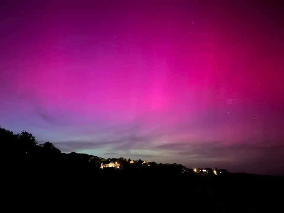 $!Auroras boreales brillan en los cielos de Sinaloa