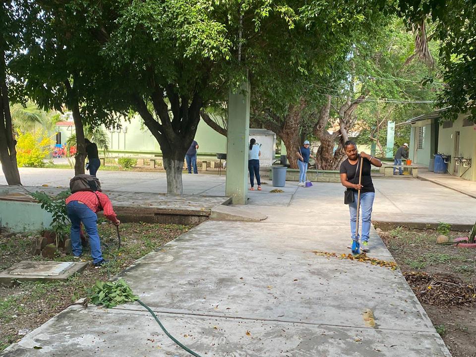 $!Regresan a clases en todas las escuelas de Guerrero tras huracán John y depresión tropical Once-E