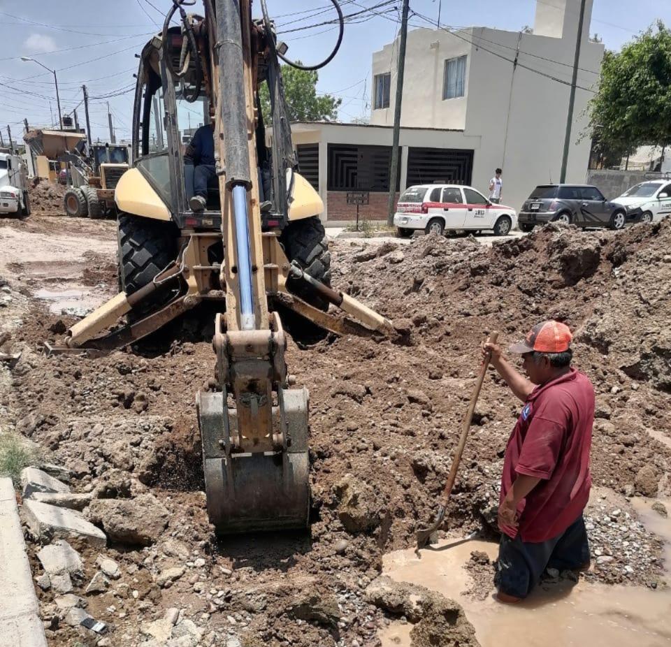 $!Suspenden abasto de agua en Rosario por reparación de fuga