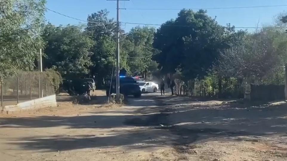 $!Grupo armado agrede a balazos a militares en El Alcoyonqui, Culiacán; muere civil