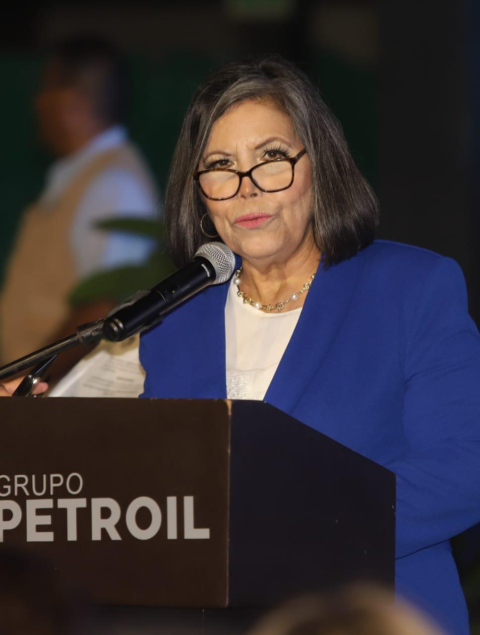 $!Catalina Esparza Navarrete, subsecretaría de Planeación Educativa de la SEPyC de Sinaloa, inauguró las instalaciones.