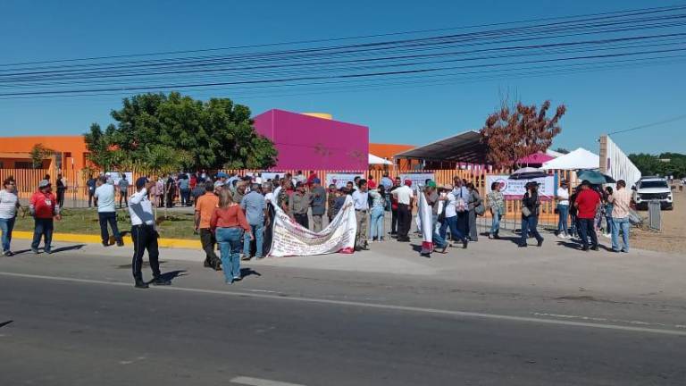 Llega López Obrador para inaugurar el CRIT Teletón en Mazatlán
