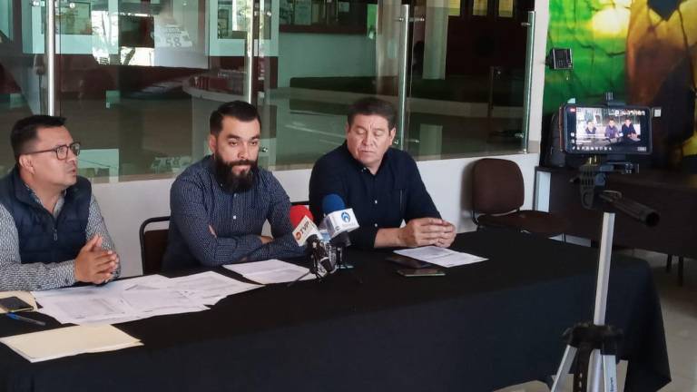 Anuncia en Culiacán que volverán a entregar becas a deportistas destacados.